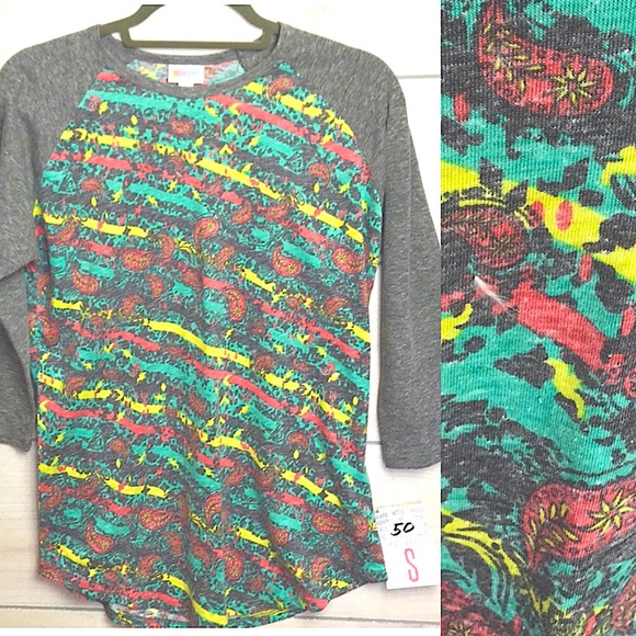 S Lularoe Randy Tee-Cute Paisley Pattern! - Picture 1 of 5
